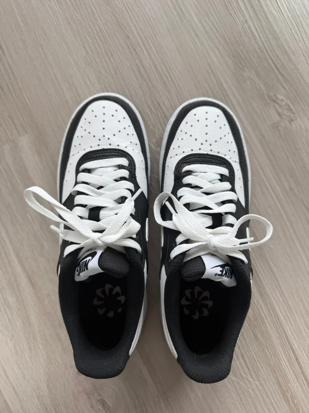 Nike Court Vision Low - Picture 2 of 4